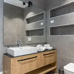 Luxury Magali *