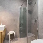 Luxury Magali דירה רוביני