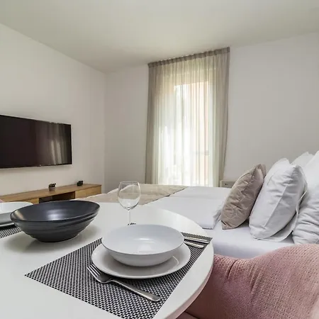 Apartment Luxury Magali *