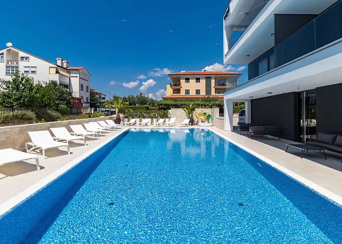 Luxury Magali
