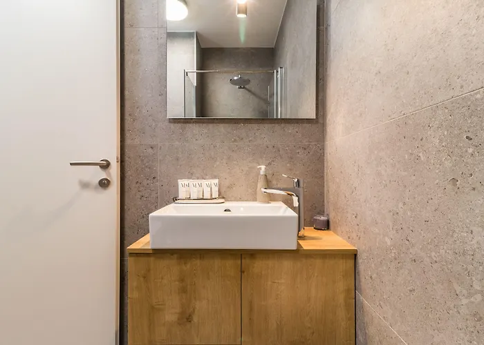 Luxury Magali Ρόβινι
