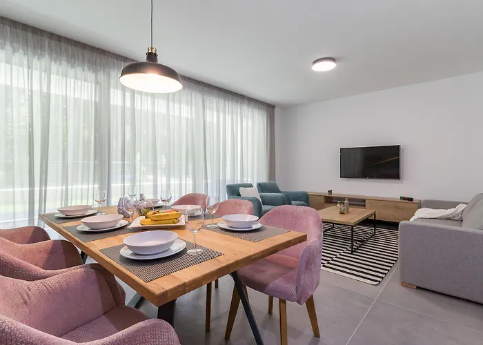 Luxury Magali Ρόβινι